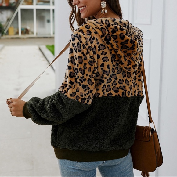 ♦️🆕Leopard Print Full Zipper Up Hoodie Olive - Picture 4 of 6